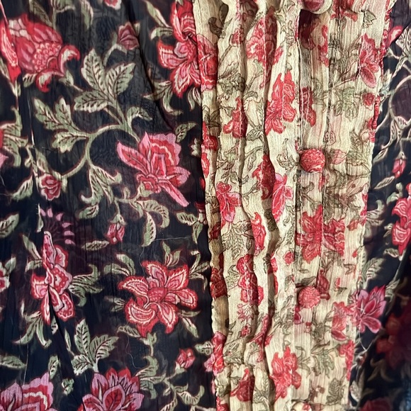 Converse One Star Floral Blouse with Belt and Buttons Medium - Picture 3 of 6